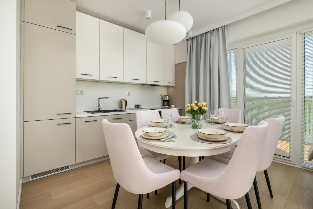 Family Apartment With Gym And Swimming Pool By Renters Prestige Колобжег Экстерьер фото